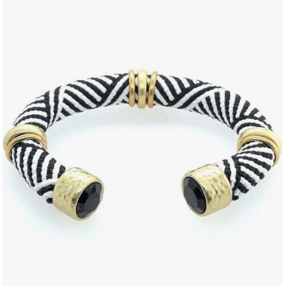 Kendra Scott bracelet